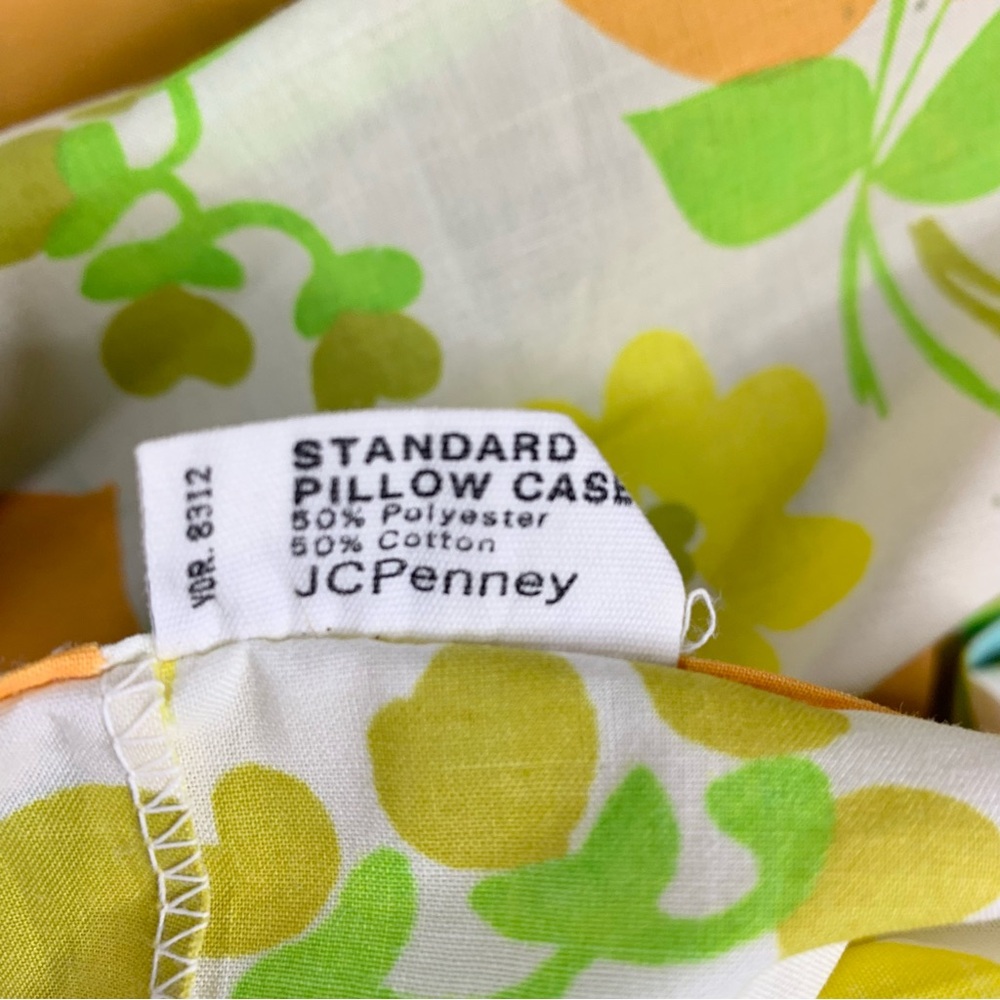 70s Floral Pillowcase Set of 2 - Picture 5 of 8
